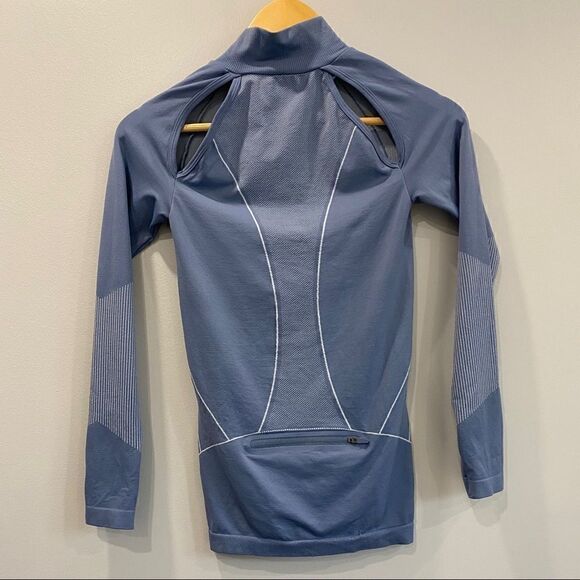Gymshark Women's Long Sleeves Quarter Zip Blue Sweatshirt - Picture 5 of 8